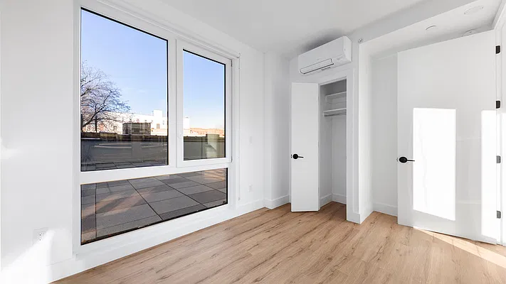 Rented by Nooklyn NYC LLC | media 36