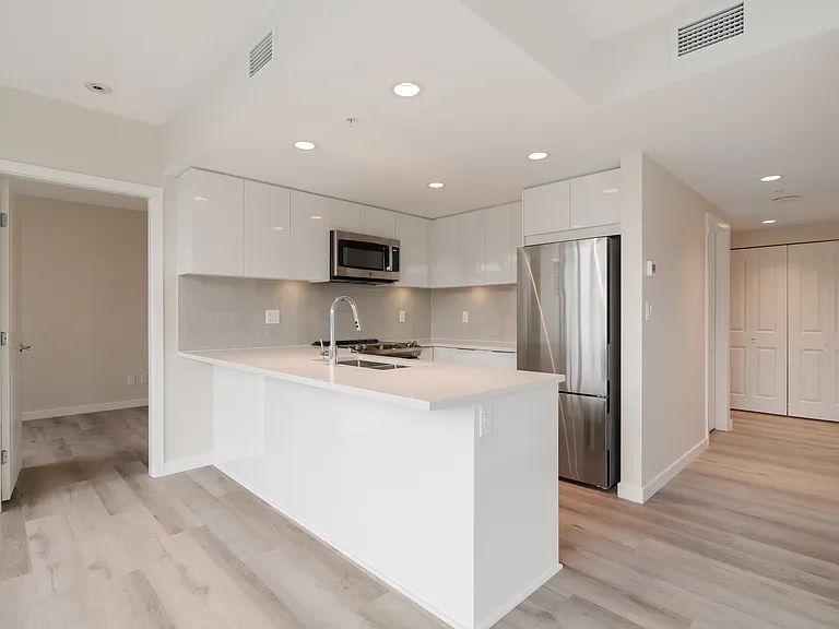 1182 Westwood St — Photo 132