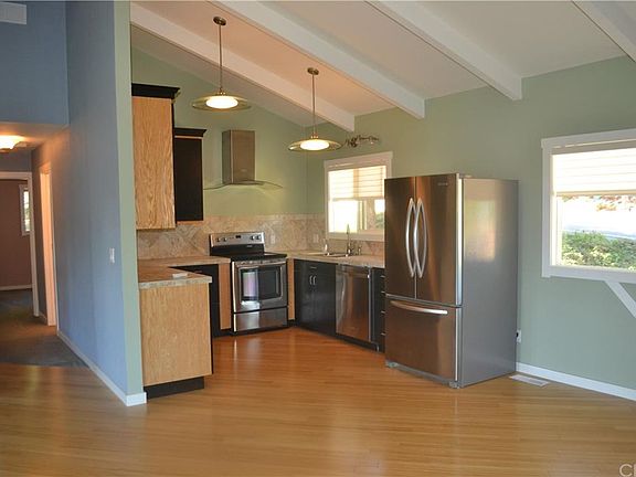 4th image of 3460 Riviera West Dr