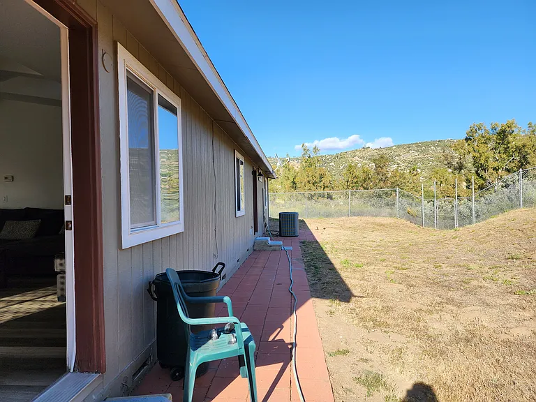41125 Wade Ln — Photo 25
