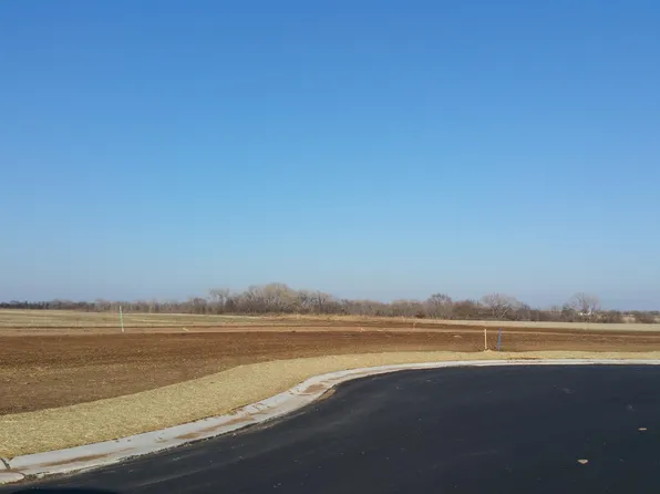 25 Chisholm Trl, Clearwater, KS 67026