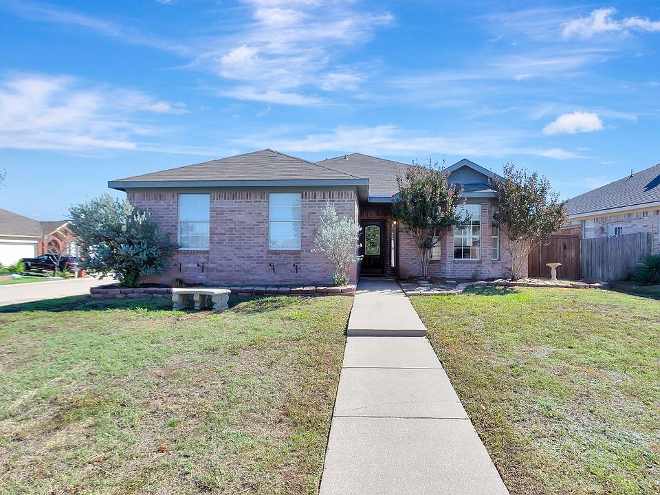 1st image of 7212 Park Creek Dr