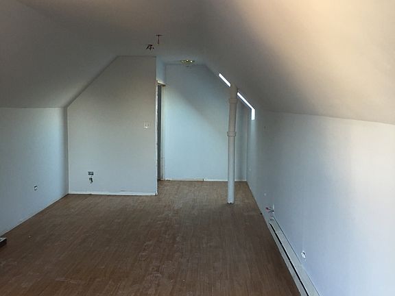 5th image of 5025 W 31st St