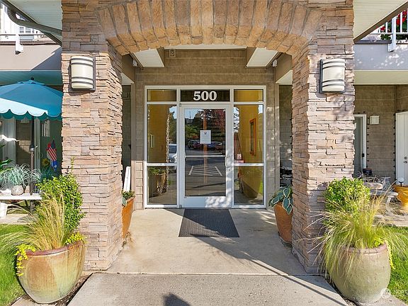 2nd image of 500 Darby Drive #307
