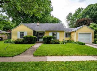 1615 E College St, Iowa City, IA 52245