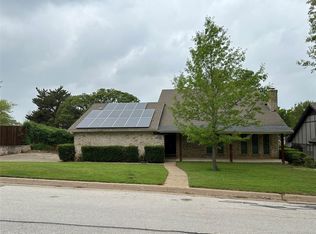 2212 Wilson Dr, Arlington, TX 76011