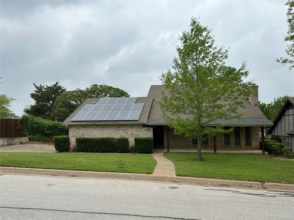 2212 Wilson Dr, Arlington, TX 76011