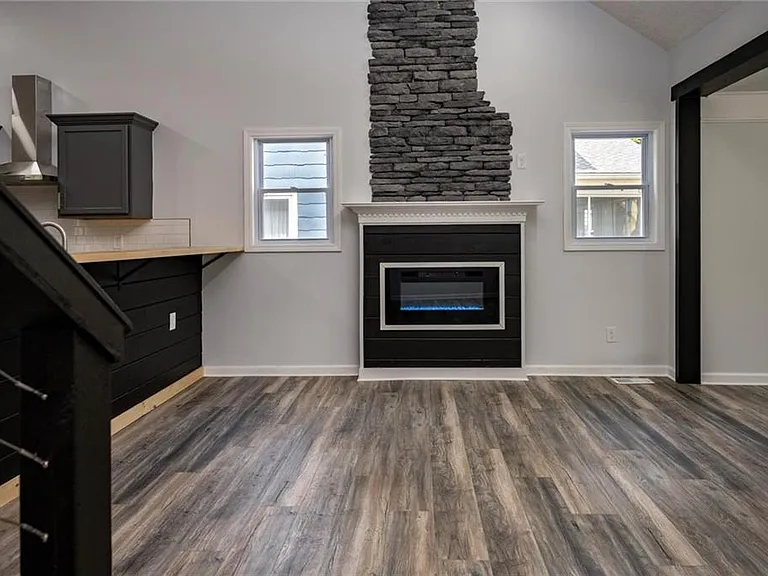 13 Benedict Dr — Photo 2