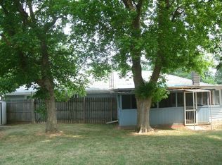 1207 Flint Dr, Connersville, IN 47331