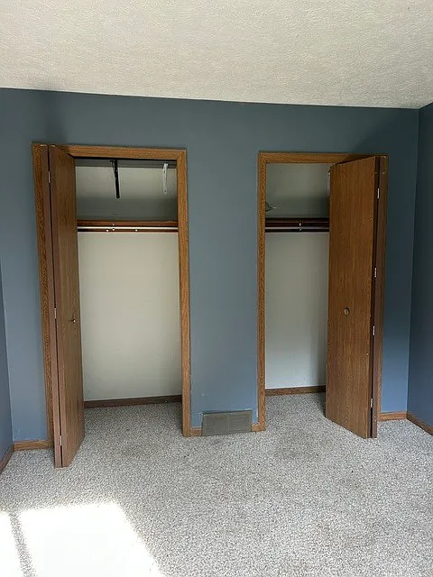 3 bed, 1.0 bath, 1150 sqft, $1,300 — Photo 3