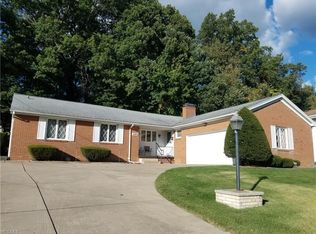 2166 Cranbrook Dr, Youngstown, OH