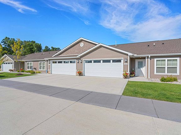 Apartments with Attached Garages