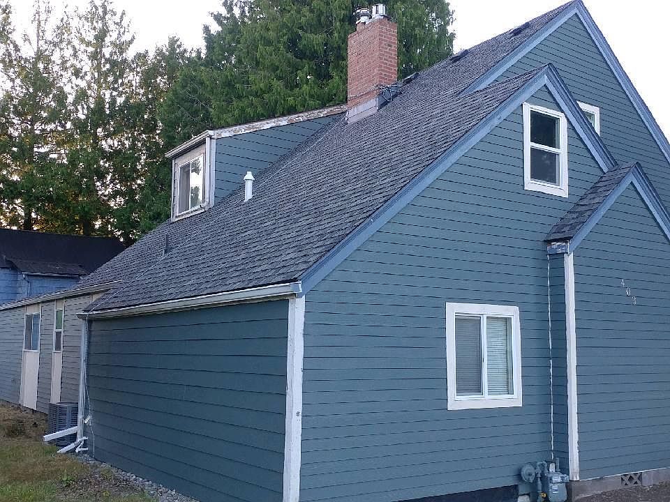 2nd image of 403 Courtland St