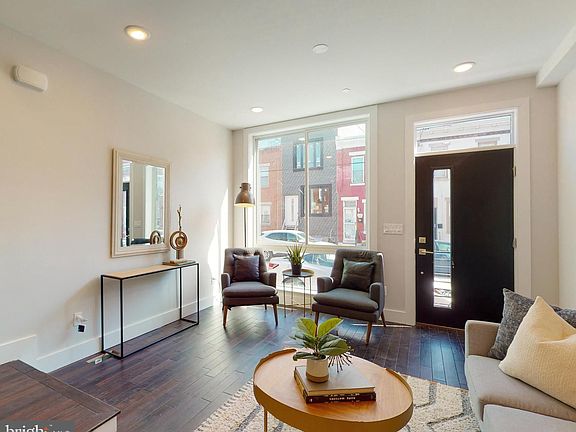 3rd image of 2723 Oakford St