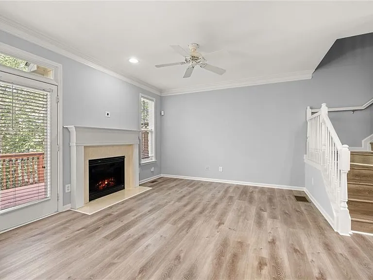 3642 Gambrell Ln NE — Photo 6