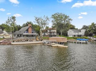 1330 NE River Rd, Lake Milton, OH 44429