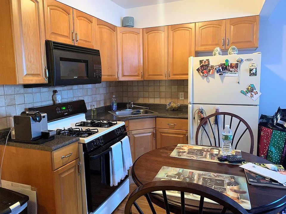1st image of 3112 31st St APT 4