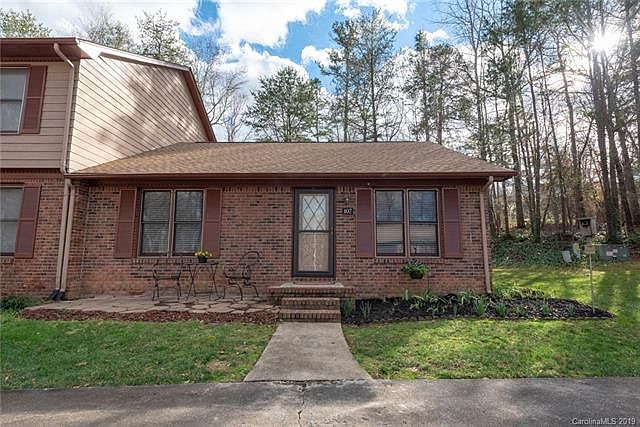 1st image of 107 Mary Louise Ct
