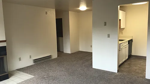 Hilltop Court Apartments Photo 1