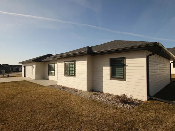1850 23rd St #19, Spirit Lake, IA 51360