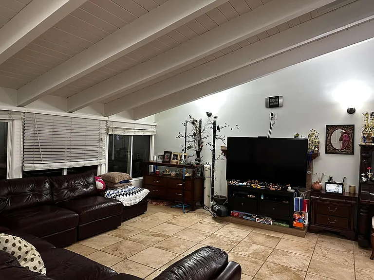 520 Saint Claire Dr — Photo 33