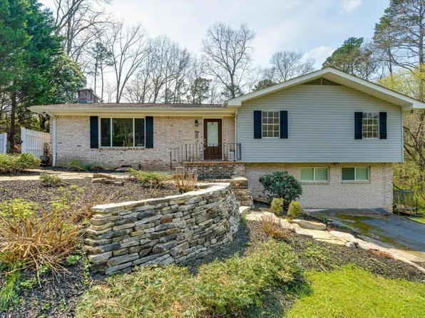 198 Hickory Cir, Ringgold, GA 30736