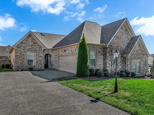 157 Cobbler Cir, Hendersonville, TN 37075