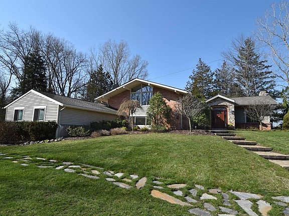 2nd image of 11262 Fairlane Dr