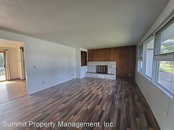 5th image of 915 Dixon Ave