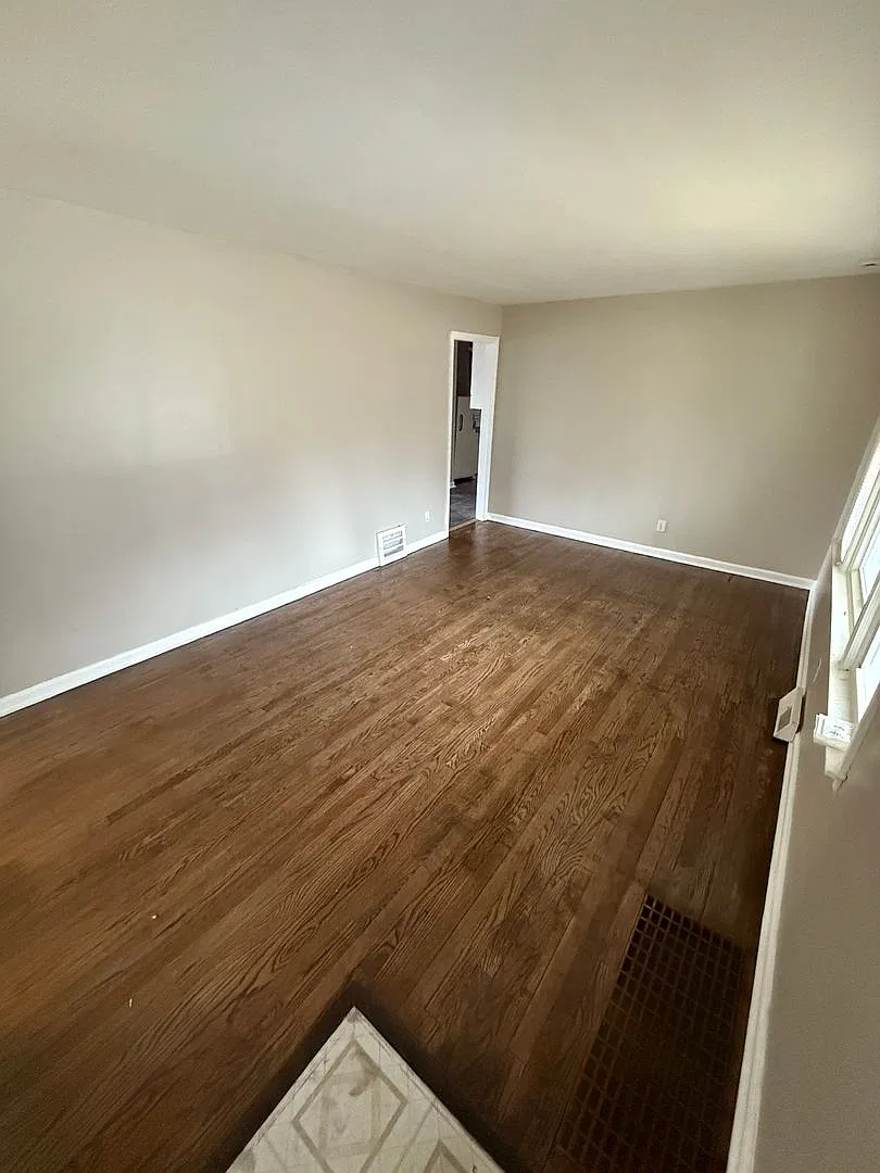 Beautiful 3-Bedroom Home for Rent in Raytown, MO! — Photo 3