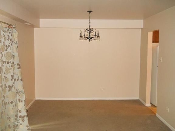 4th image of 22649 Pleasant Dr APT 9