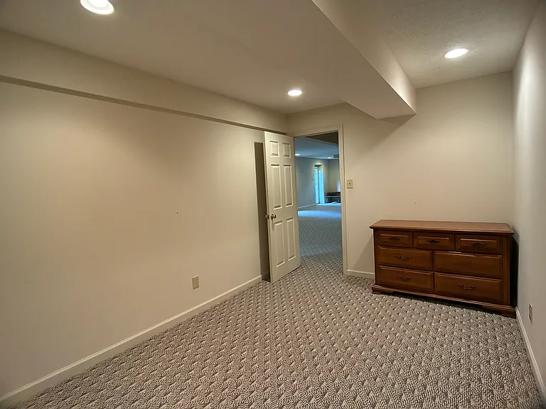 6400 Belmont Park Ct — Photo 49