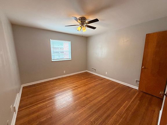 3rd image of 3012 Pamela Way #3014-2