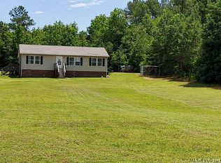 153 Station Dr, Jarratt, VA 23867