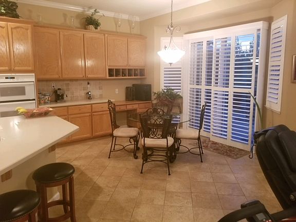Eat-In Kitchen Dining