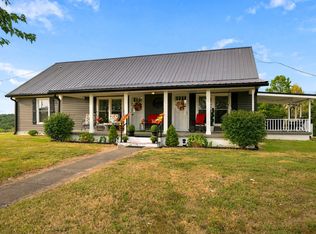 2412 Maysville Rd, Dickson, TN 37055