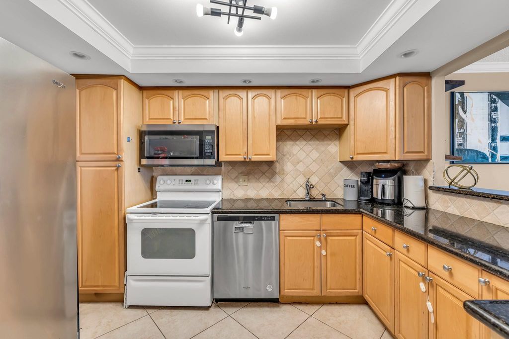 3080 N Course Drive #501, photo 7
