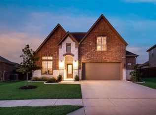 640 England St, Fate, TX 75189