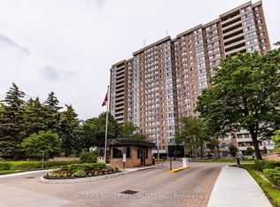 100 County Court Blvd #1604, Brampton, ON