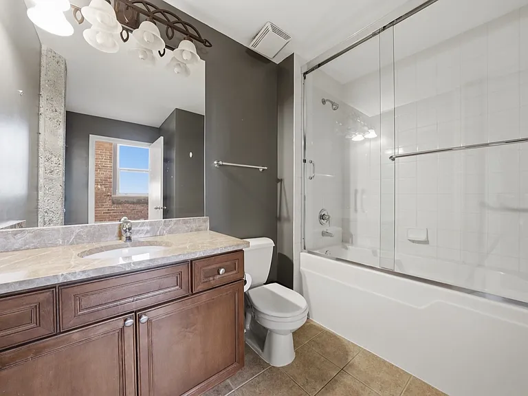 1735 N Paulina St #611 — Photo 31