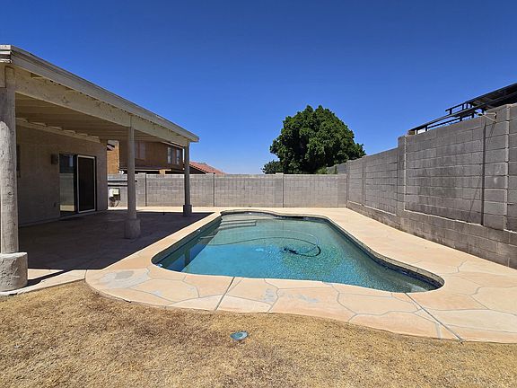 4th image of 10554 W Louise Drive