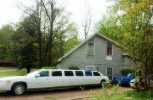 2nd image of 3693 Hermitage Dr