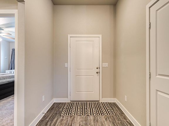 3rd image of 3119 Urbana Pl