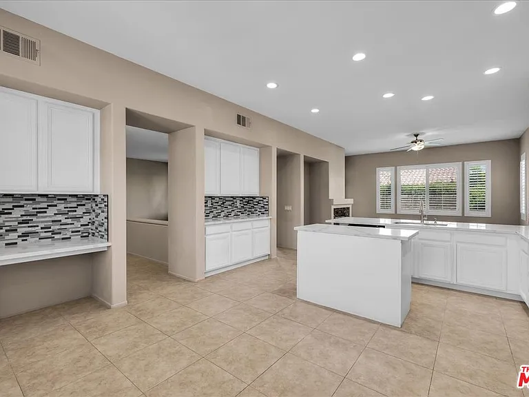 40808 Eastwood Ln — Photo 12