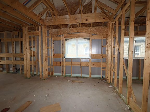 5th image of 4926 Benton Woods Trl