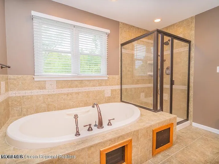 1 Kari Ct — Photo 51