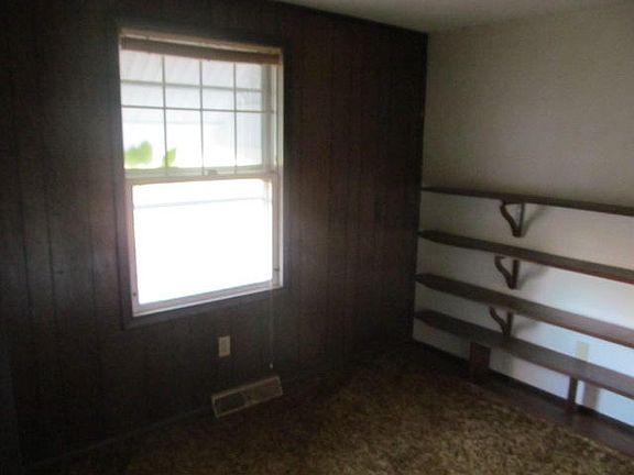5th image of 1207 Craig Ln