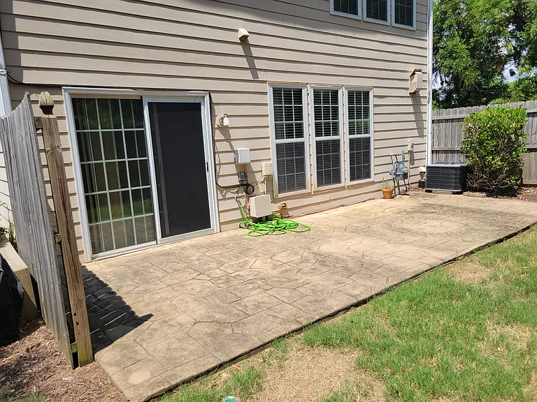 105 Finchley Dr — Photo 22