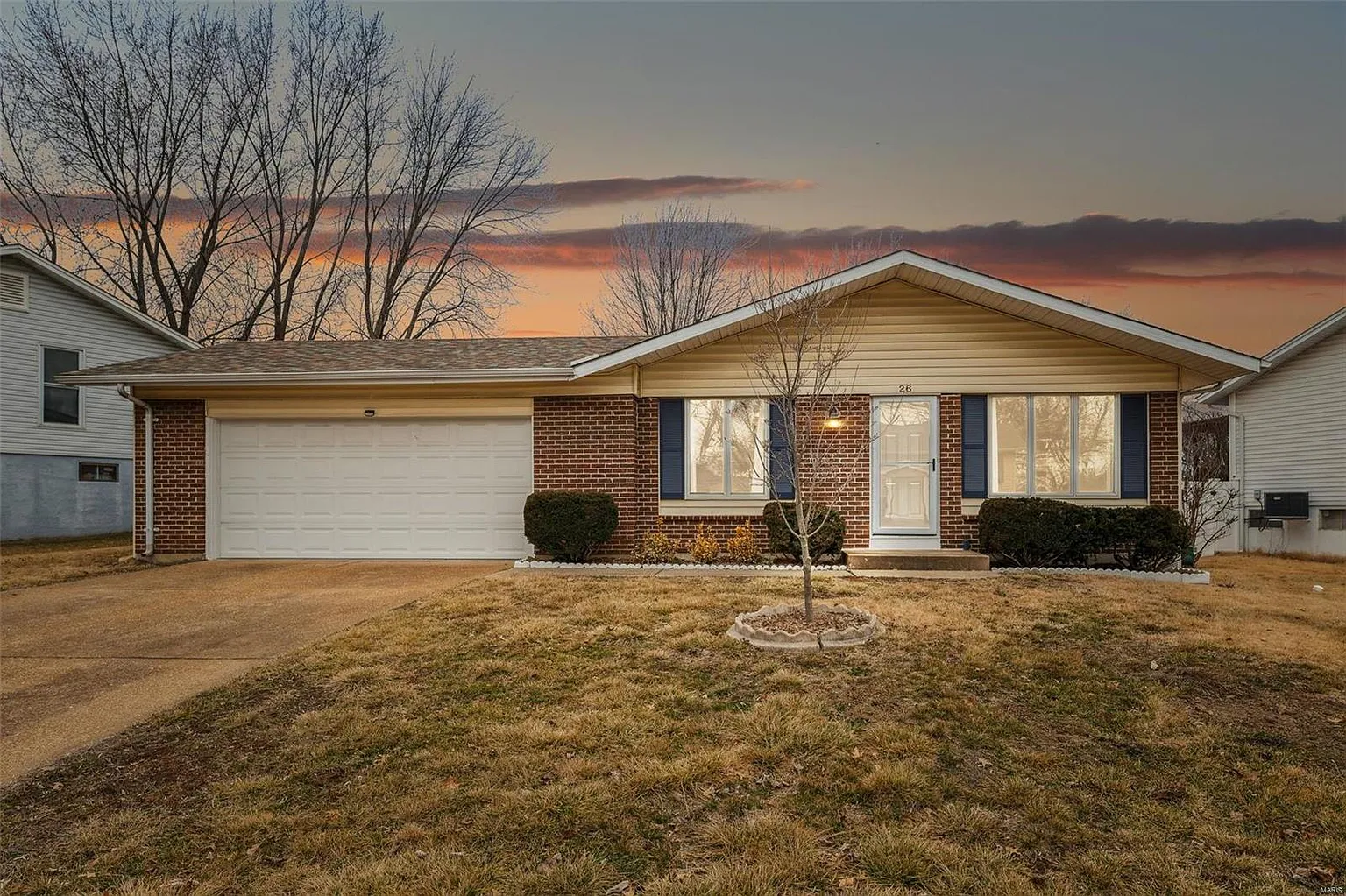 26 Debbie Dr photo 1