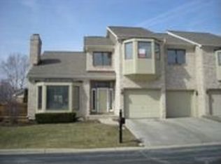 108 7th Pl, Geneva, IL 60134